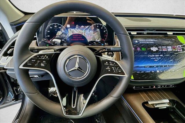 New 2026 Graphite Grey Metallic Mercedes-Benz E 350 image 41
