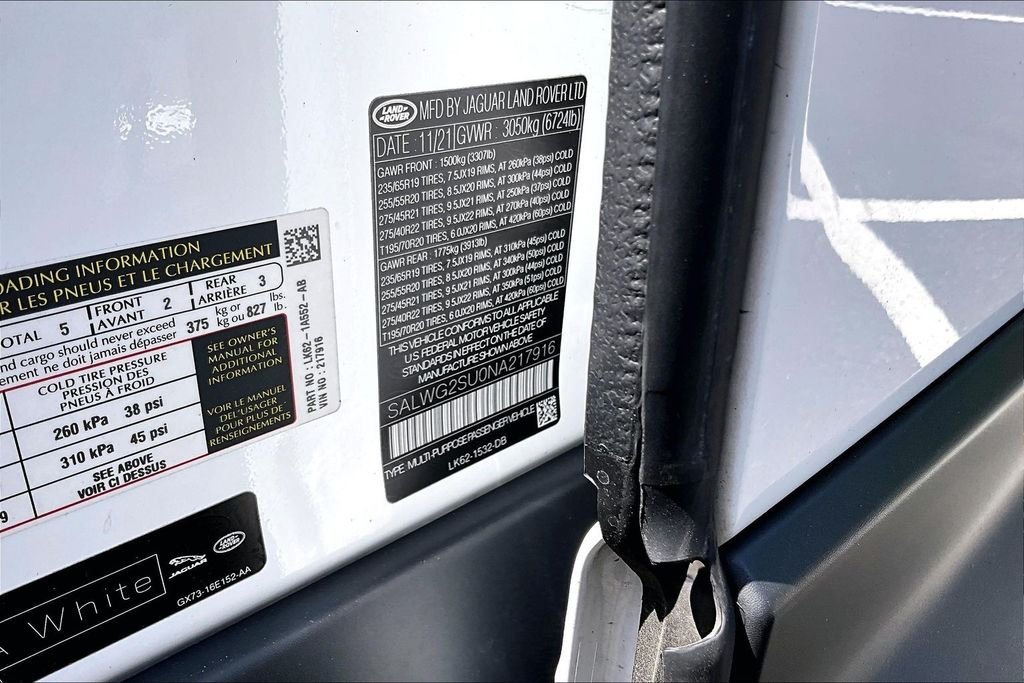 Certified Used 2022 Fuji White Land Rover SE image 36