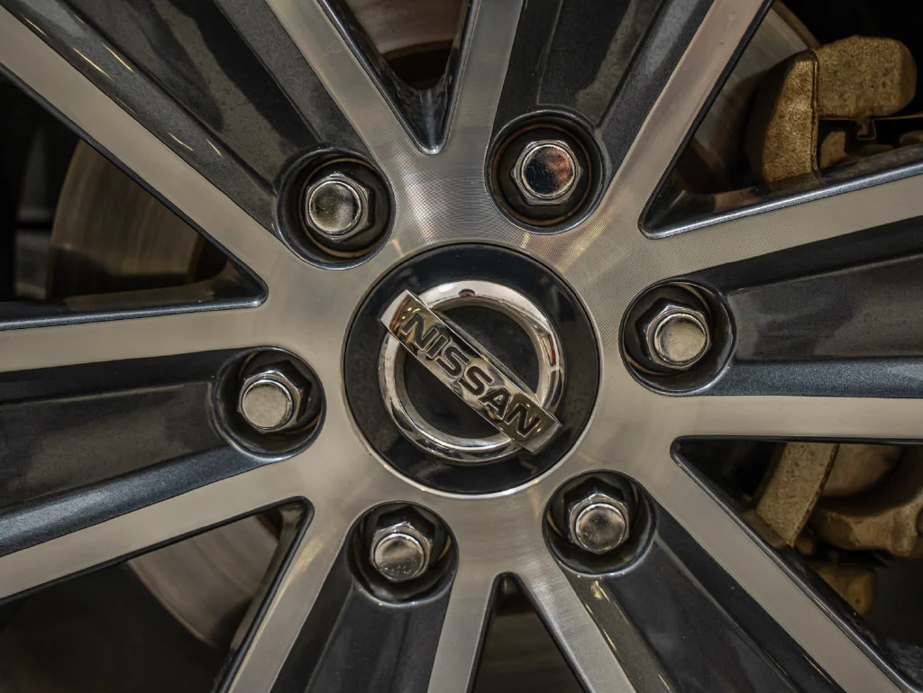 Used 2020 Brilliant Silver Metallic Nissan SL image 8