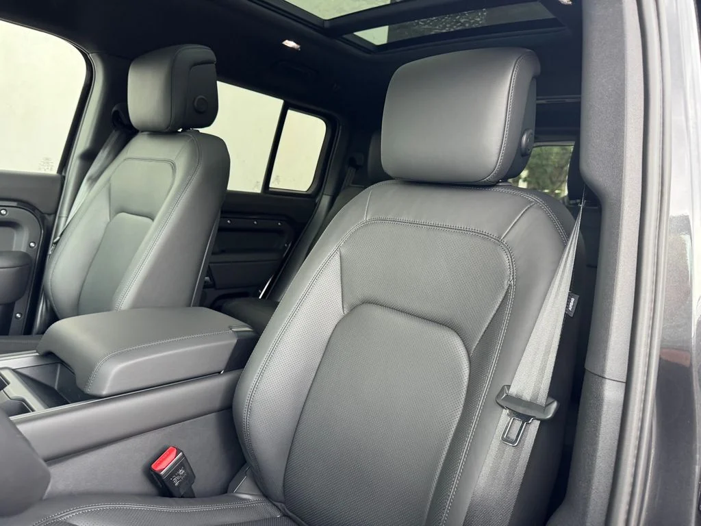 New 2026 Carpathian Grey Prem Met Land Rover S image 9