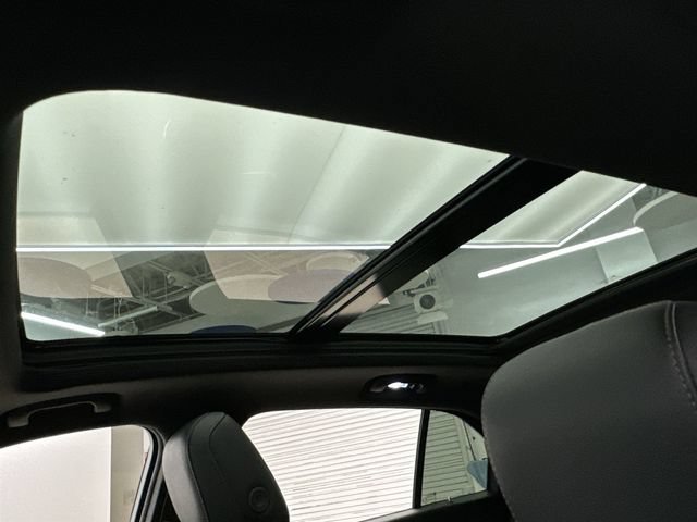 2022 Cadillac XT4 Sport - Photo 36