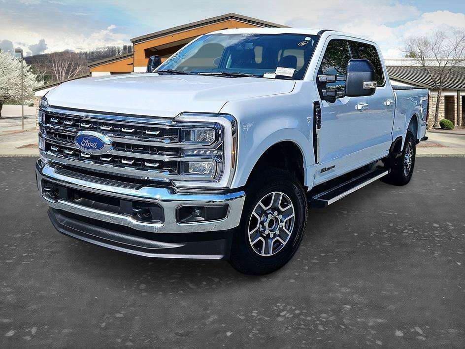 Used 2026 Oxford White Ford LARIAT image 13
