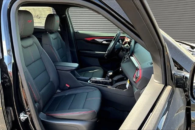 New 2026 Mosaic Black Metallic Chevrolet RS image 11
