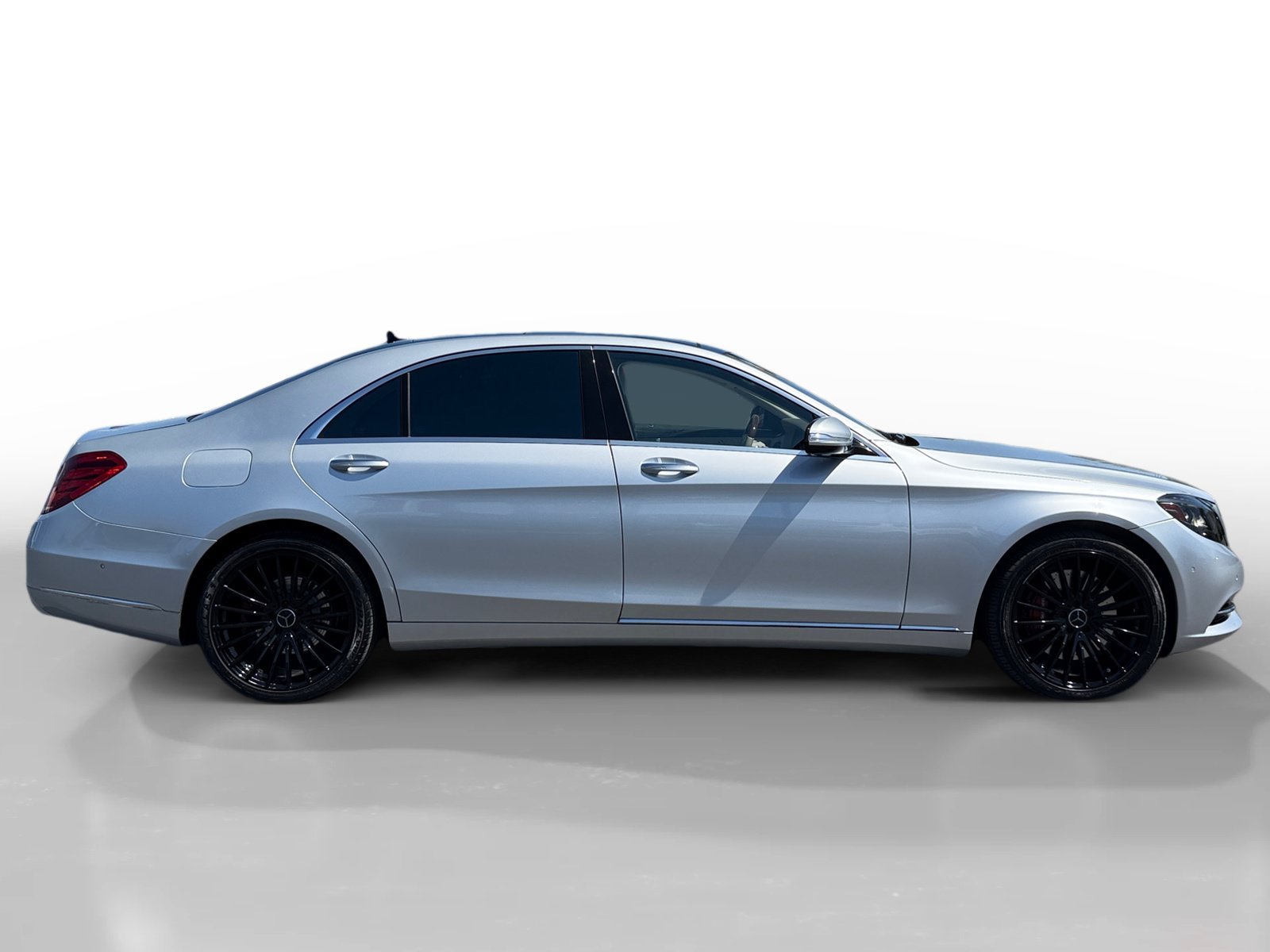Used 2017 Silver Mercedes-Benz S 550 image 6