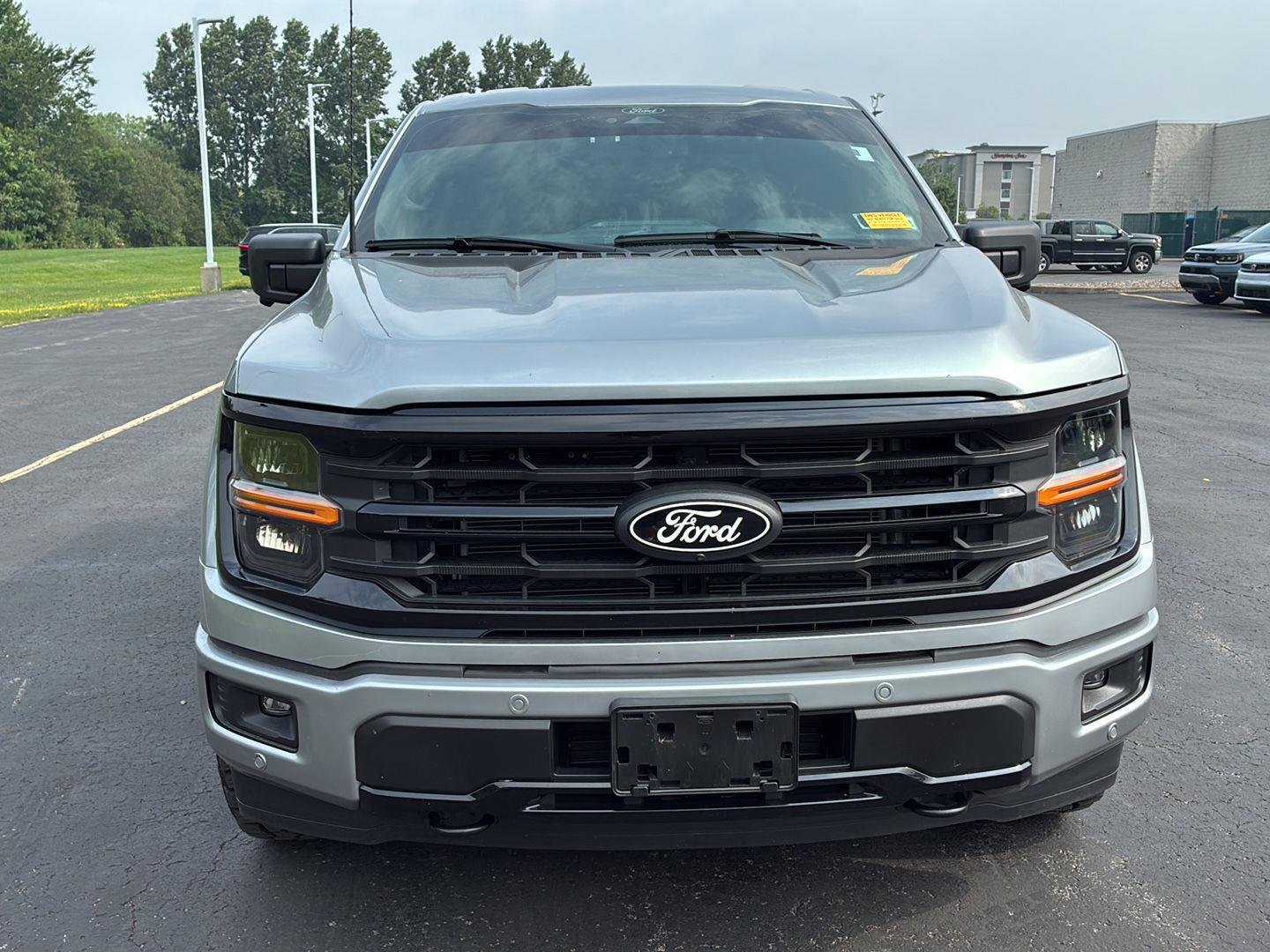 Used 2024 Iconic Silver Ford XLT image 14