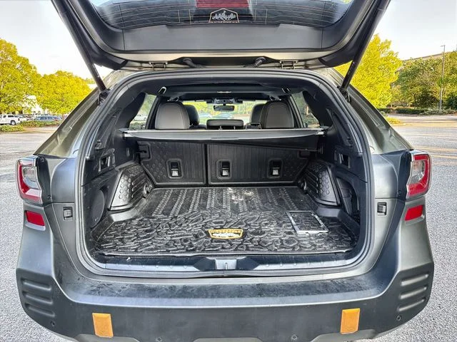 Used 2025 Green Subaru Wilderness image 23