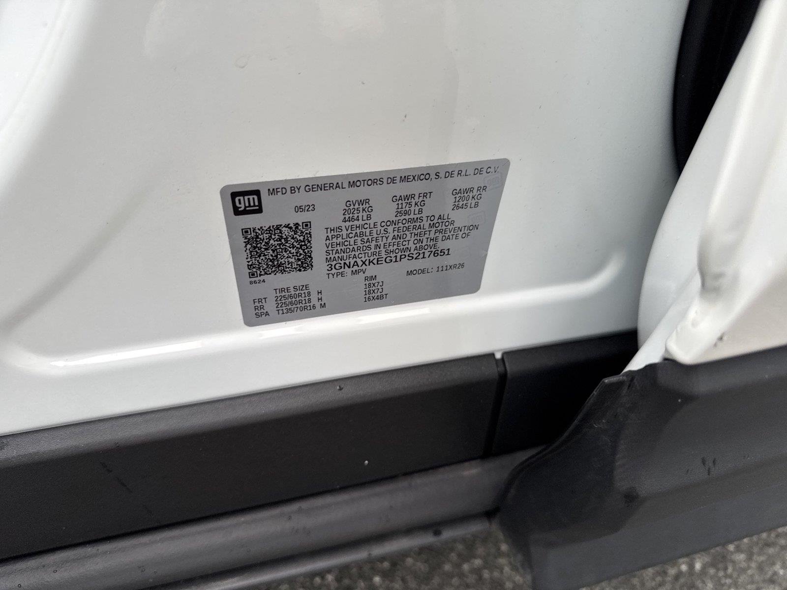 Used 2023 SUMMIT WHITE Chevrolet LT image 39