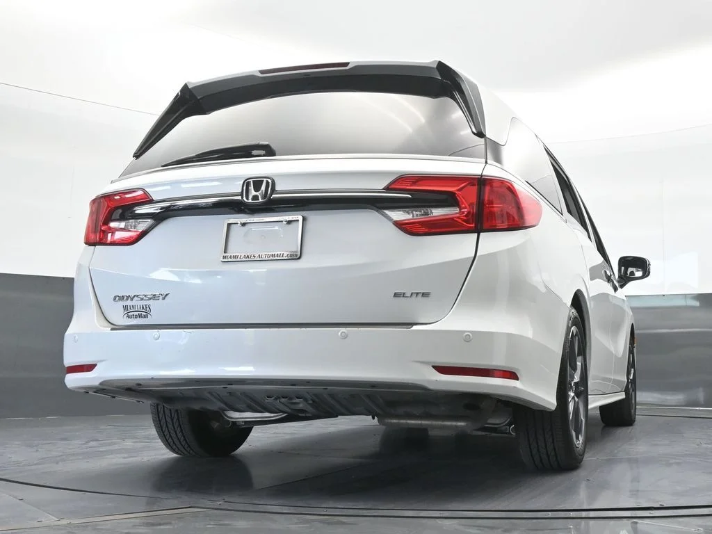 Used 2022 White Honda Elite image 63