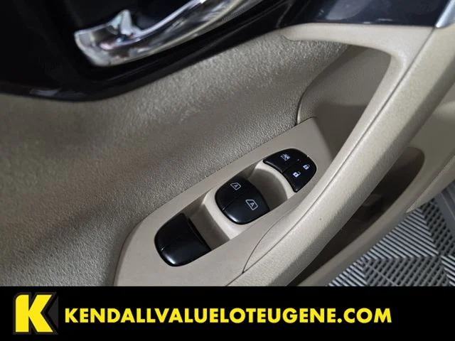 Used 2013 Beige Nissan 2.5 SV image 20