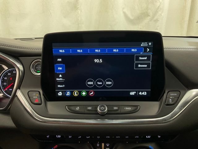 Used 2025 Gray Chevrolet LT image 18