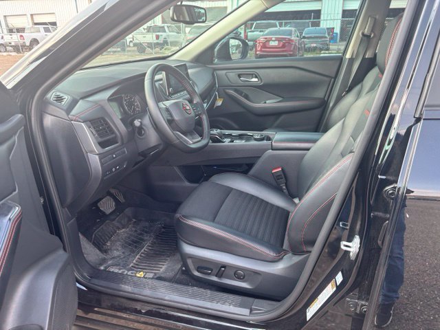 Used 2026 Black Nissan Rock Creek image 8