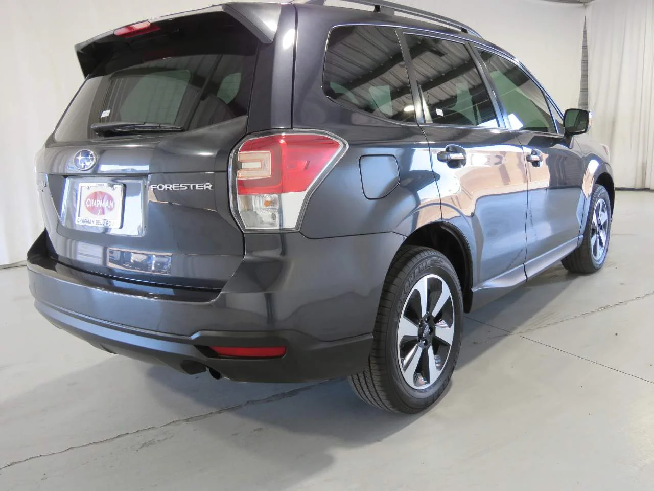 Used 2018 Quartz Blue Pearl Subaru 2.5i Premium image 4