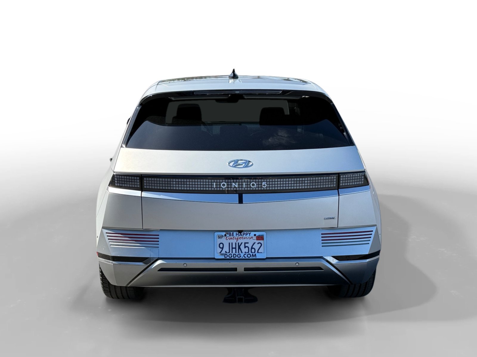 Used 2023 Gold Hyundai Limited image 4