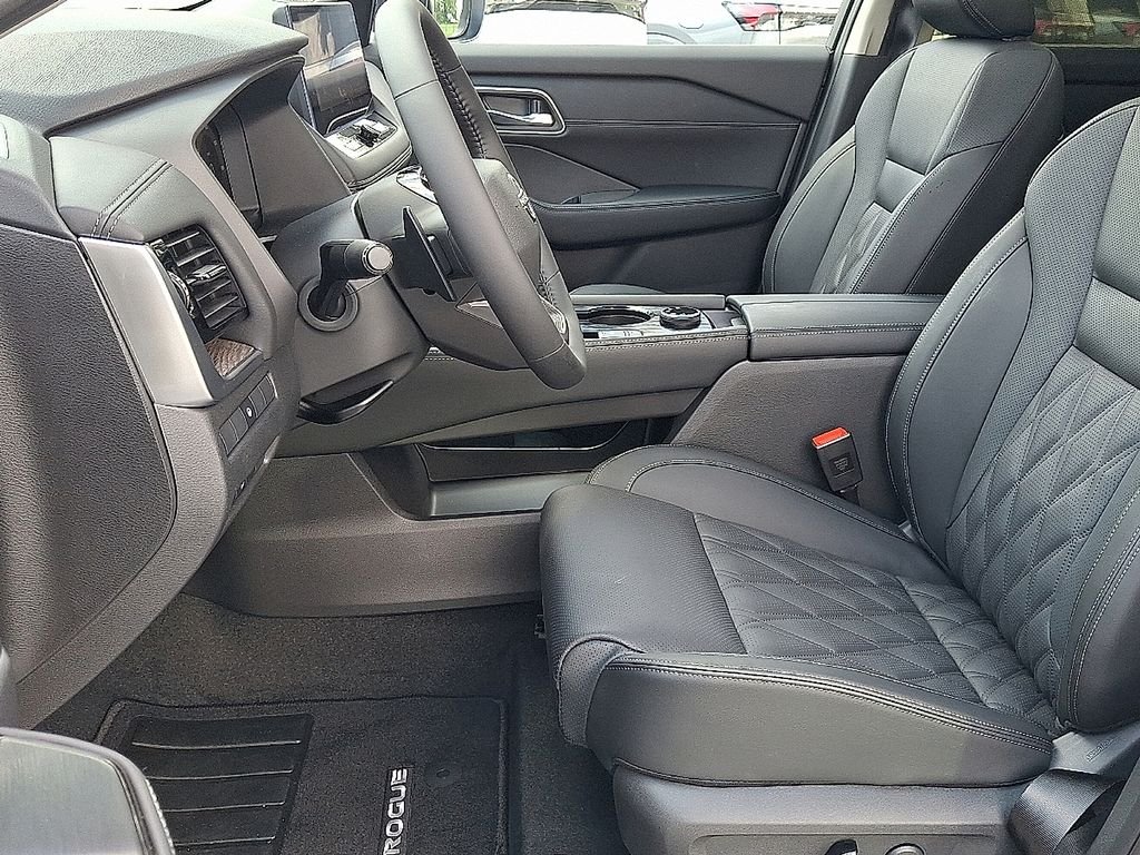 New 2026 Everest White Pearl TriCoat Nissan Platinum image 10