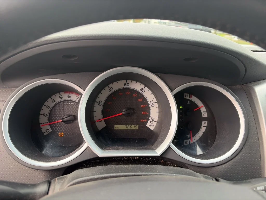 Used 2013 Brown Toyota Base image 20