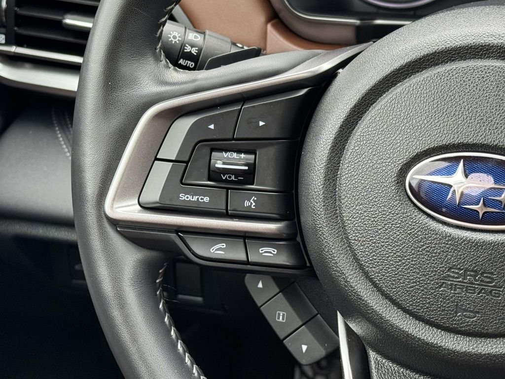 Used 2022 White Subaru Touring image 23