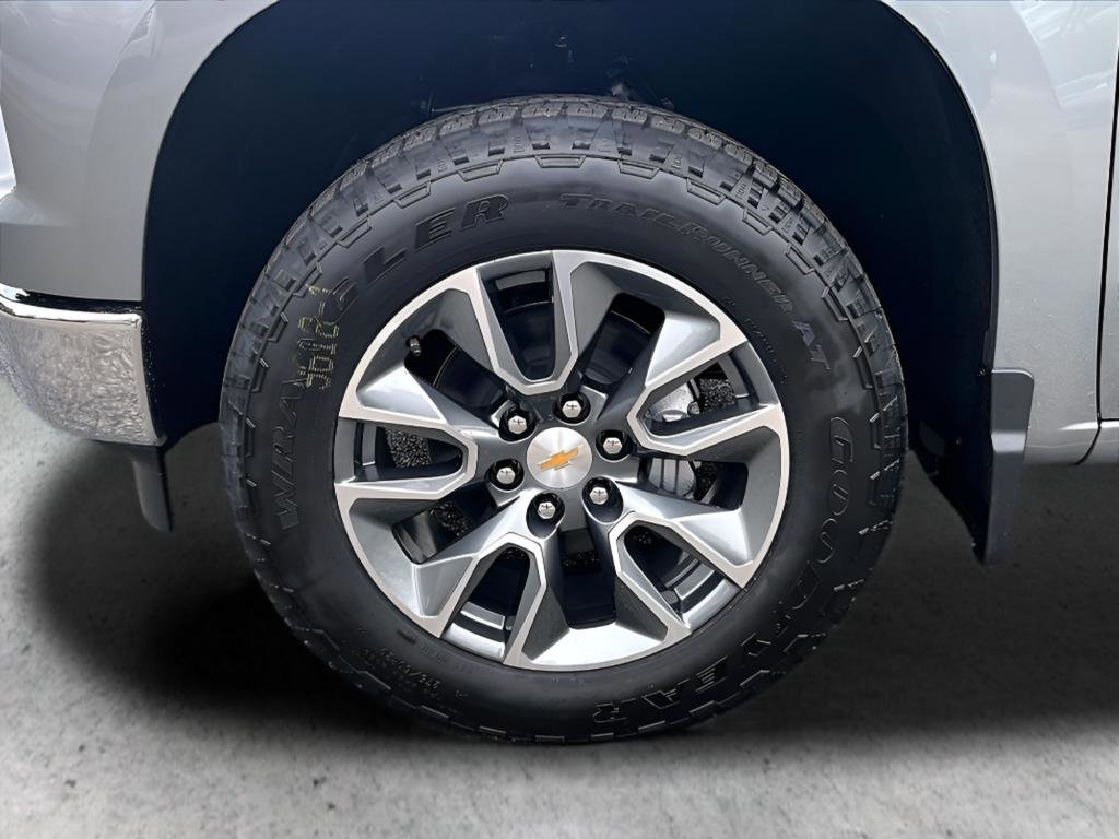 New 2026 Chevrolet Silverado 1500 LT 4D Crew Cab