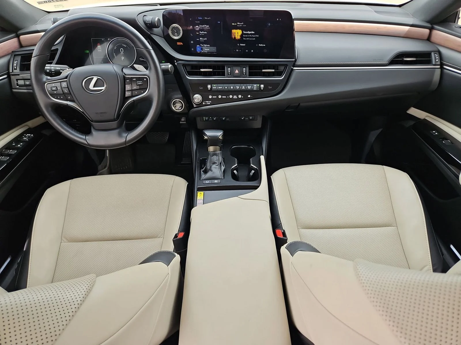 Certified Used 2025 White Pearl Lexus 300h image 25