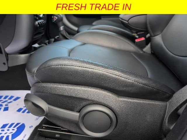 Used 2016 Blue MINI Base image 8