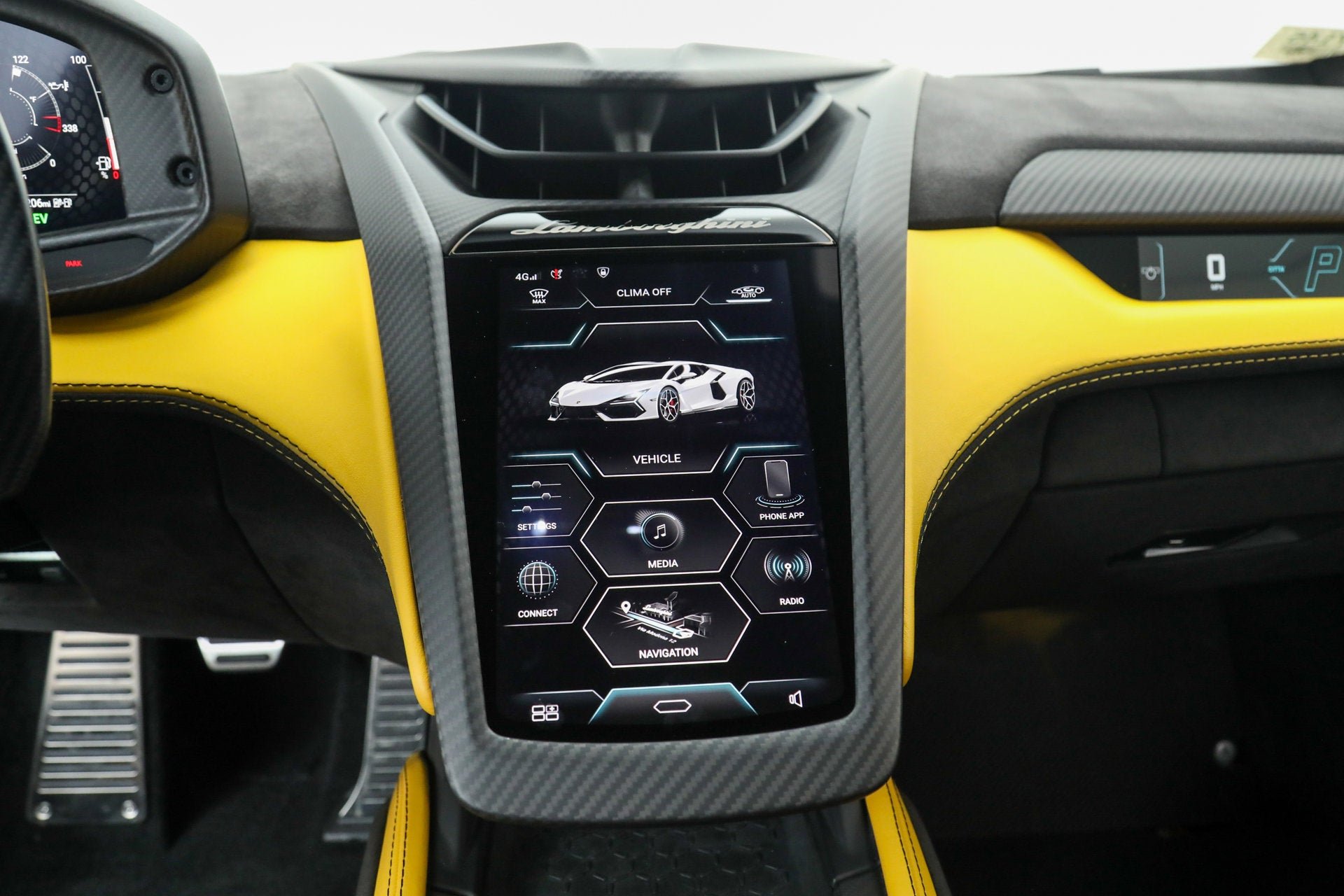 2024 Lamborghini Revuelto Base - Photo 33