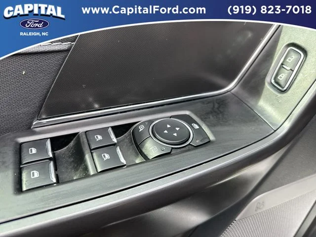 Used 2024 Silver Ford XLT image 21