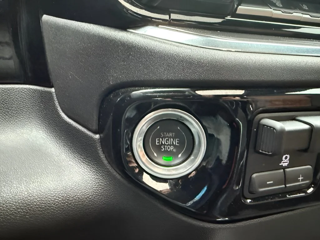 Used 2025 Black Chevrolet High Country image 24