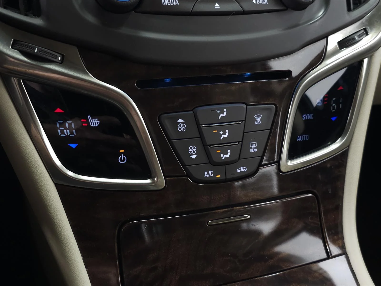 Used 2014 Blue Buick Leather image 21
