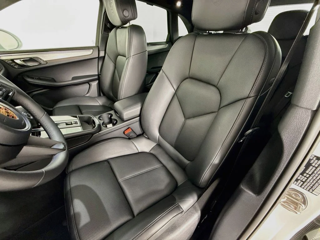 Certified Used 2026 White Porsche  image 5