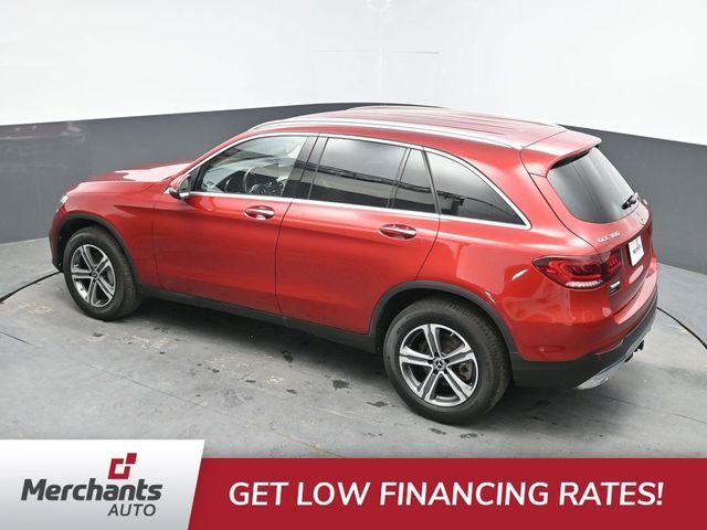 Used 2022 Red Mercedes-Benz GLC 300 image 32