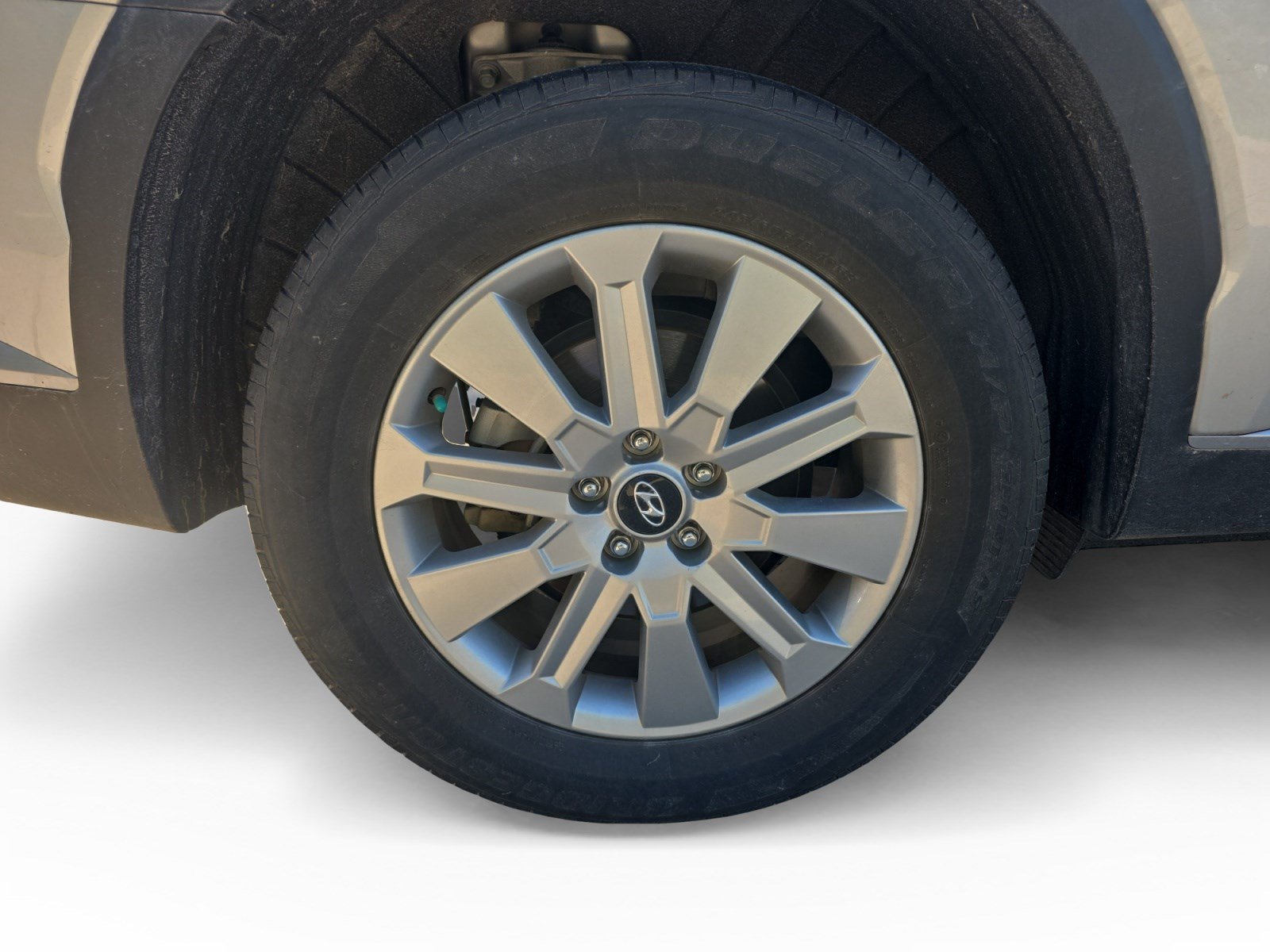 Certified Used 2024 Typhoon Silver Hyundai SEL 7P image 15