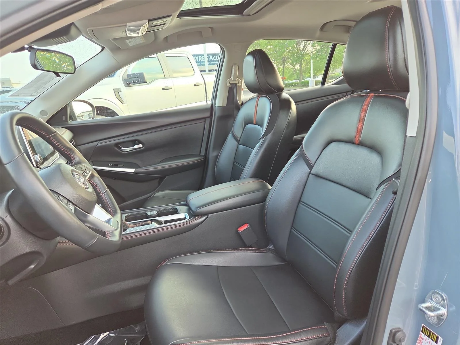 Used 2024 Atlantic Gray Metallic/Super Black Nissan SR image 20