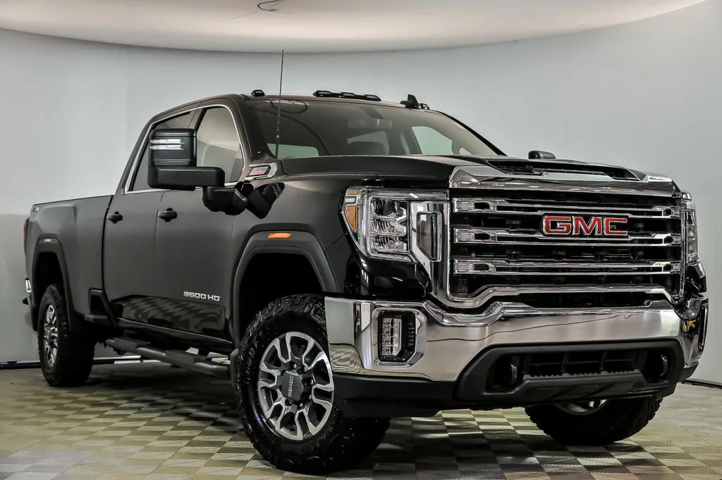 2023 GMC Sierra SLE 4WD Crew Cab Standard Box SRW's photo