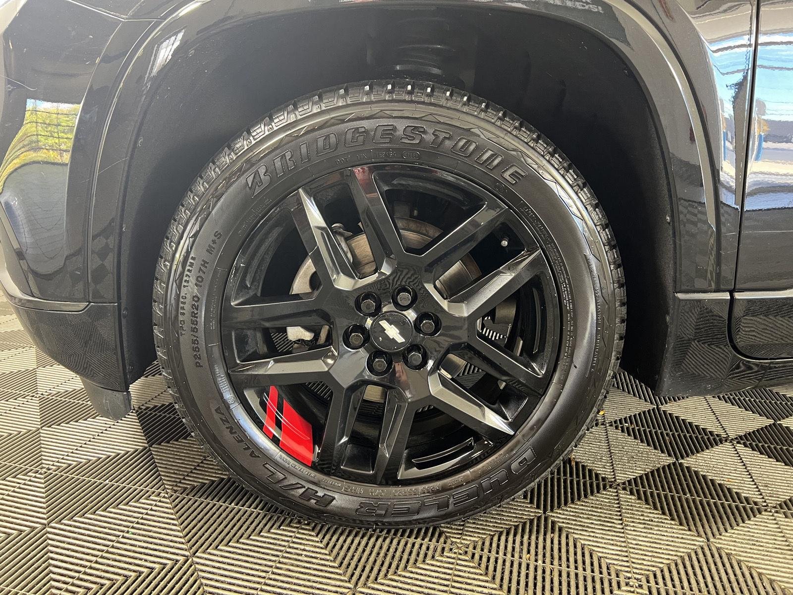 Used 2020 Mosaic Black Metallic Chevrolet Premier image 9