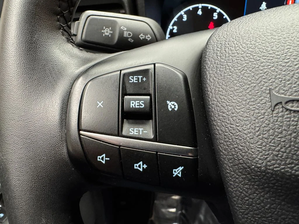 Certified Used 2024 Oxford White Ford XLT image 16