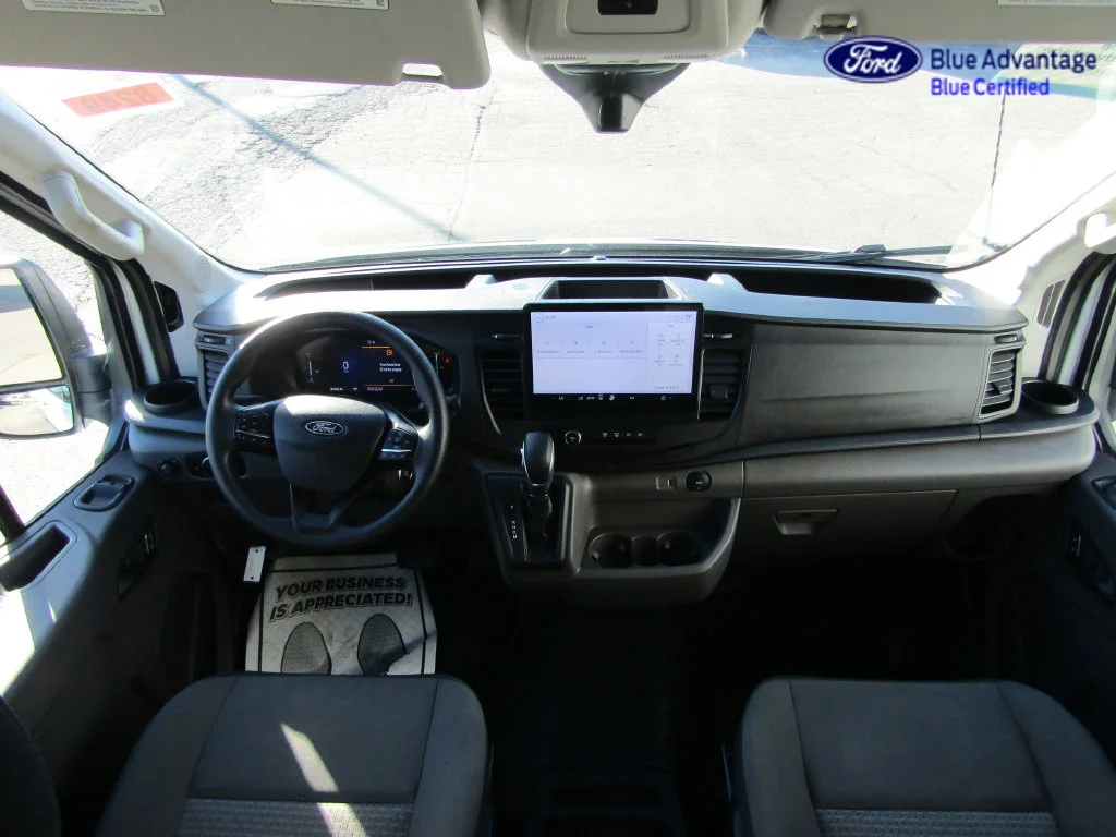 Certified Used 2026 Oxford White Ford Base image 4