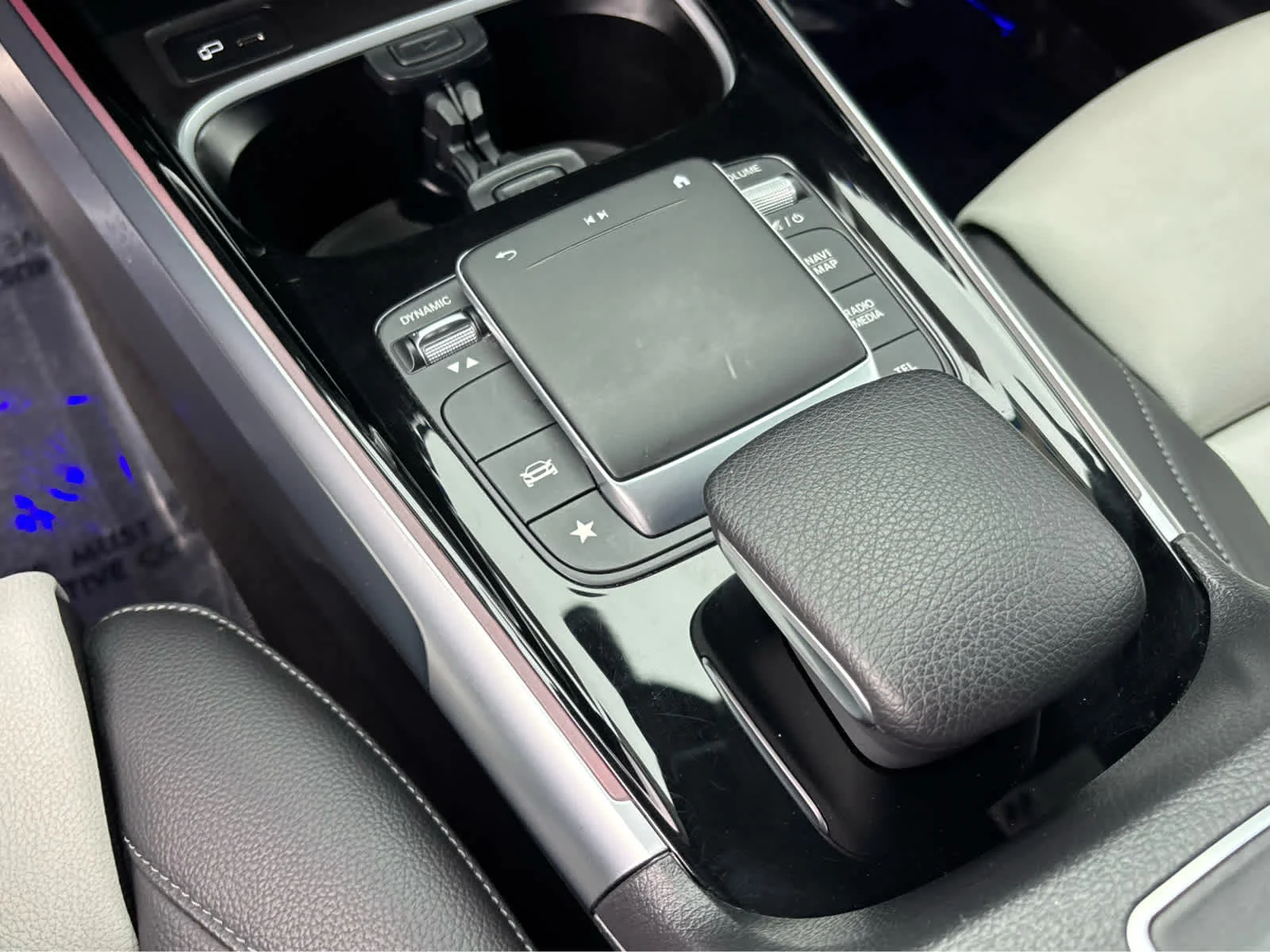 Used 2023 Mountain Grey Metallic Mercedes-Benz GLB 250 image 16