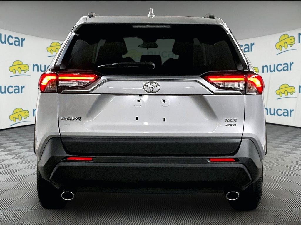 Used 2025 Silver Toyota XLE image 5