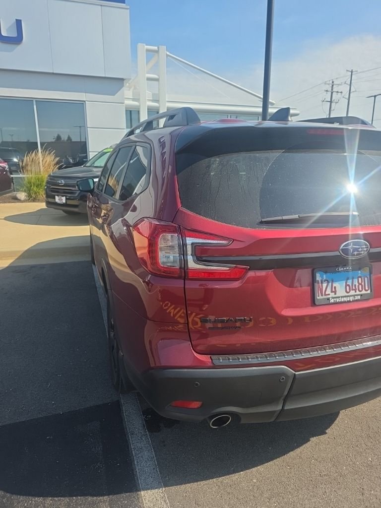 Used 2025 Crimson Red Pearl Subaru Onyx Edition image 8
