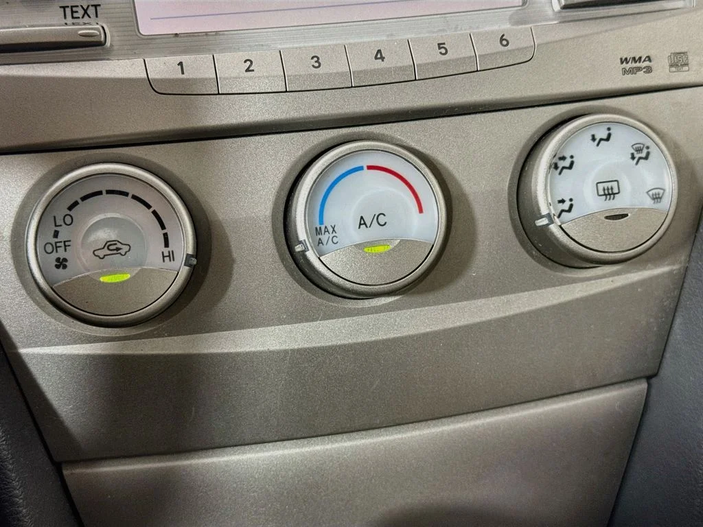 Used 2011 Black Toyota LE image 16