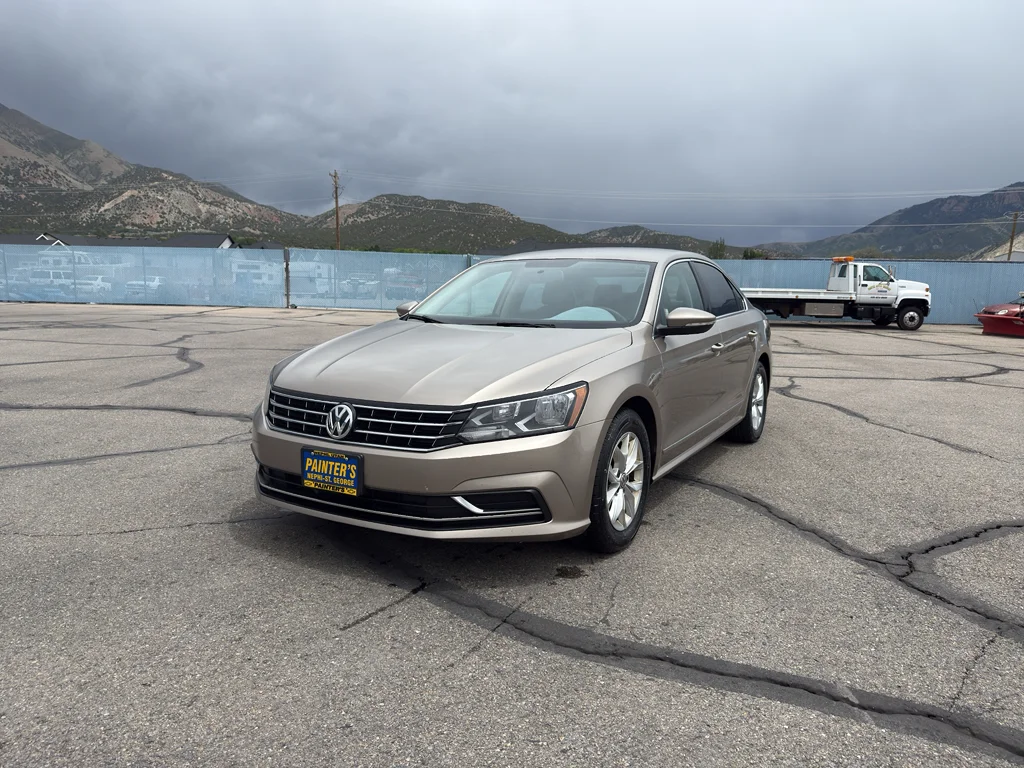 2016 Volkswagen Passat 1.8T S Auto PZEV's photo