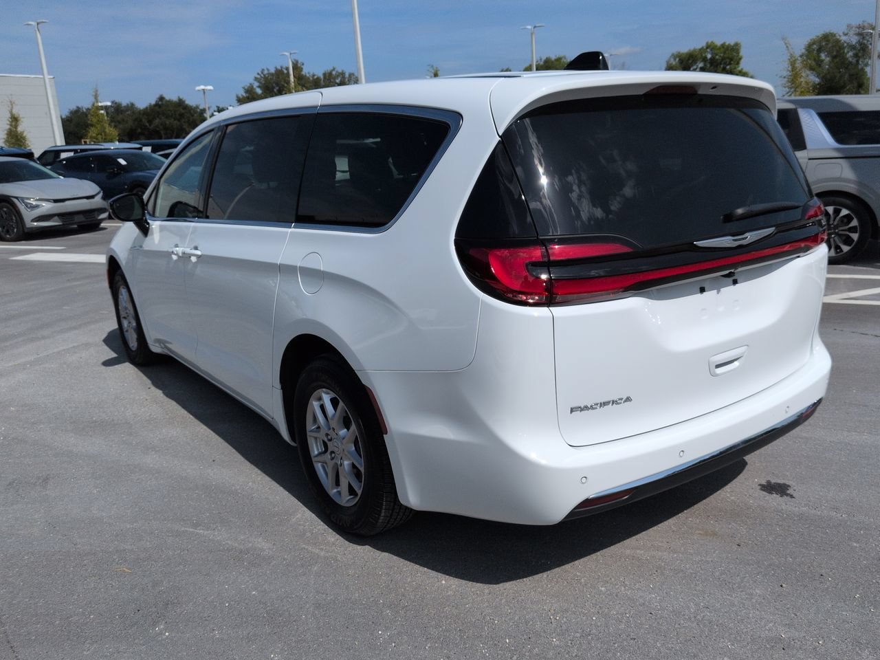 Used 2026 White Chrysler SELECT image 6