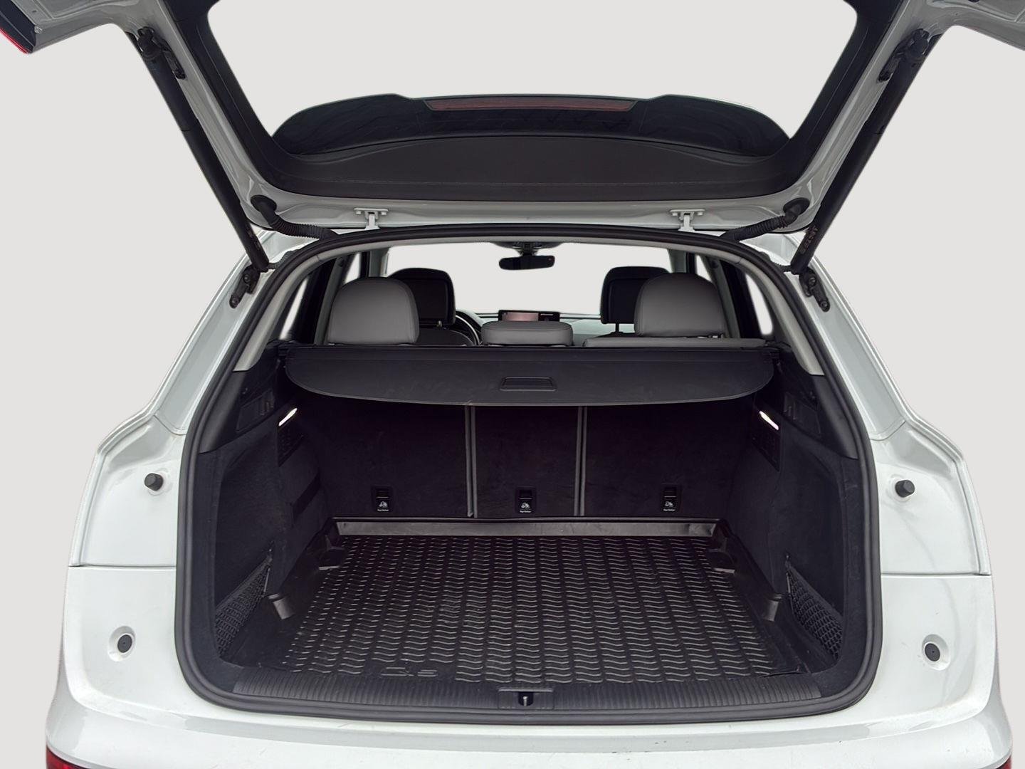 Used 2022 Glacier White Metallic Audi S line Premium image 22