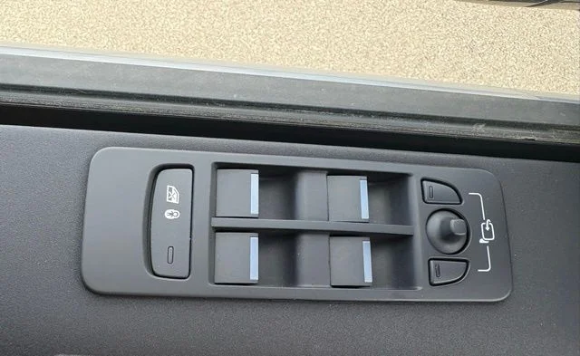 2025 Land Rover Discovery Sport S - Photo 12