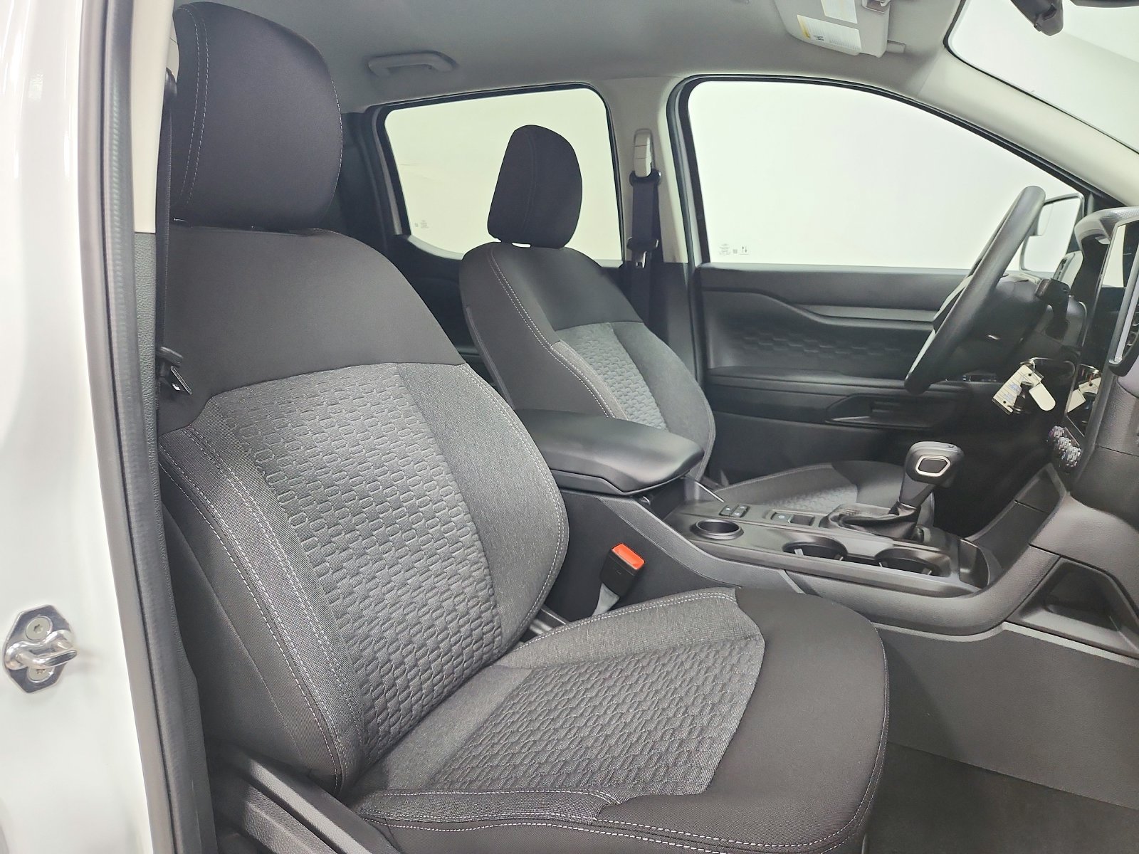 New 2026 Oxford White Ford XL image 35