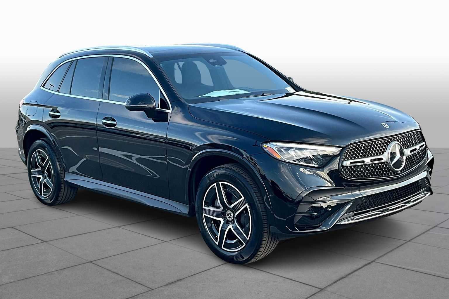New 2026 Black Mercedes-Benz GLC 300 image 2