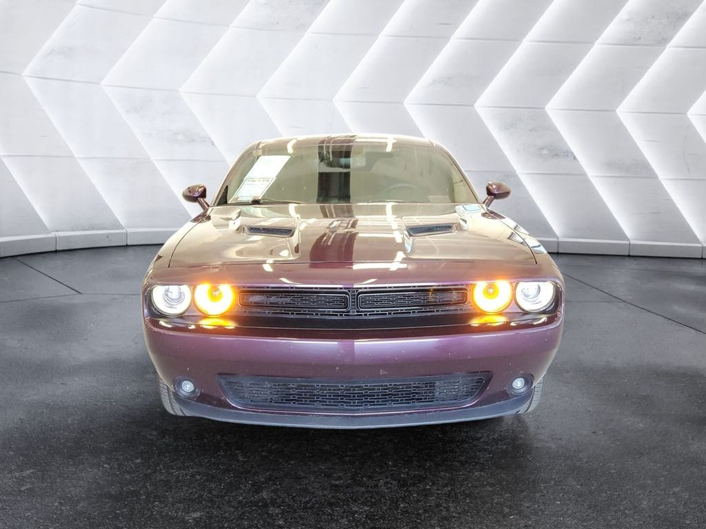 Used 2022 Purple Dodge SXT image 2