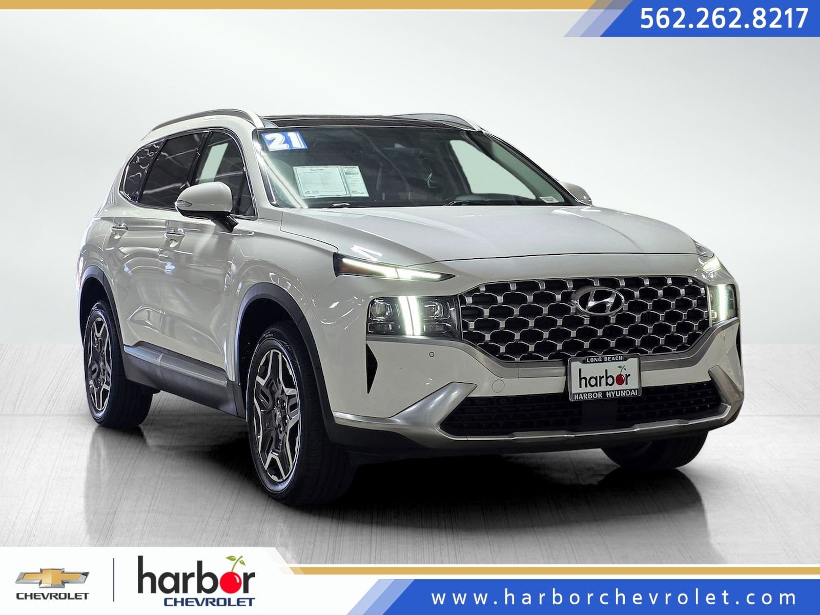 Used 2021 Cream White Hyundai Limited image 1