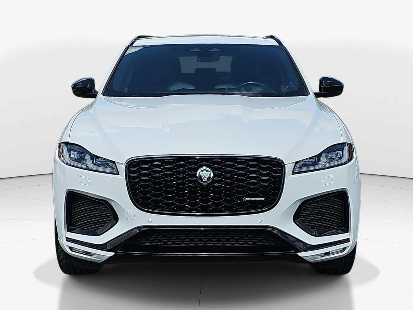 2024 Jaguar F-PACE R-Dynamic S - Photo 8