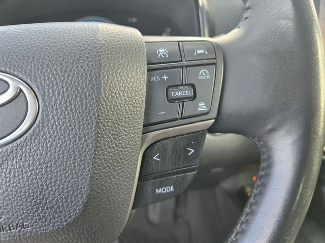 Used 2025  Toyota LE image 18