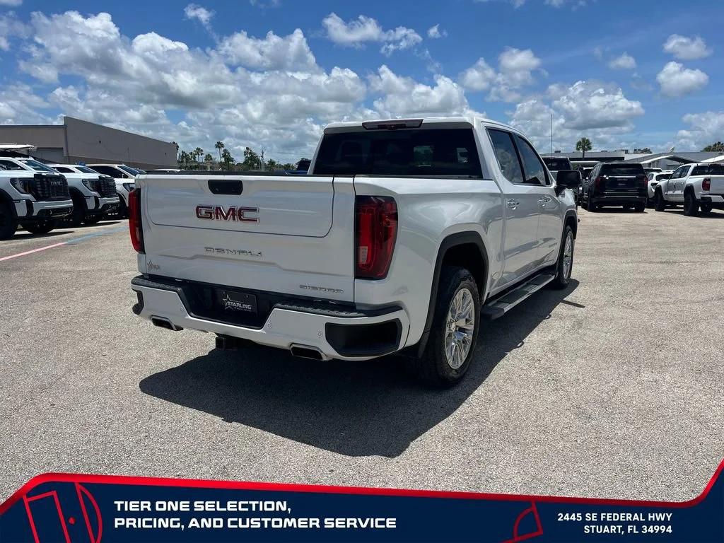Used 2021 WHITE FROST TRICOAT GMC Denali image 5